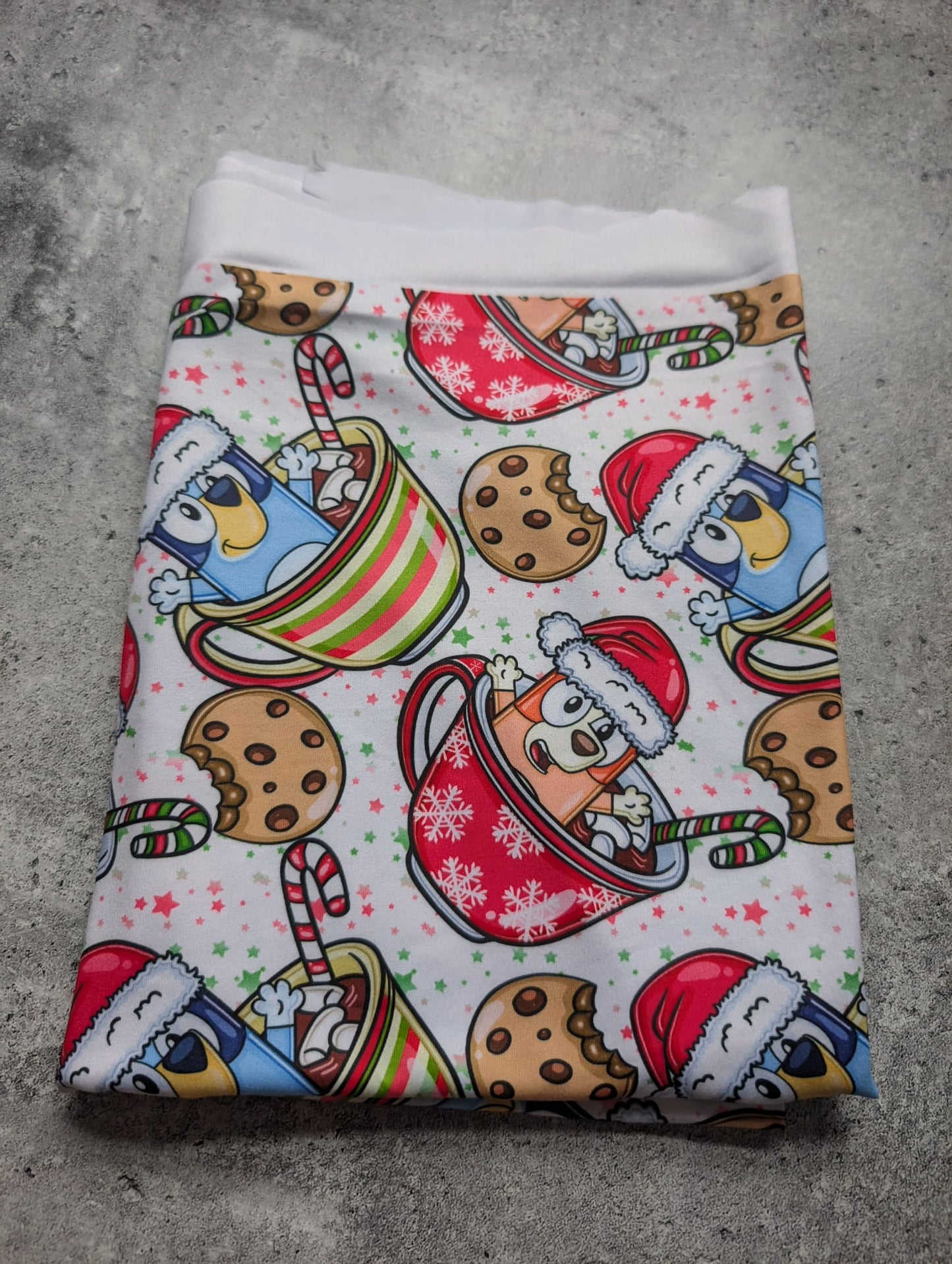 Chien bleu tasse (19'') DPB