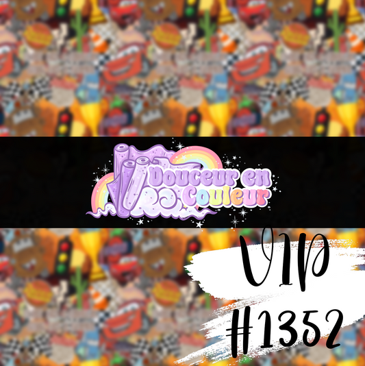 1352